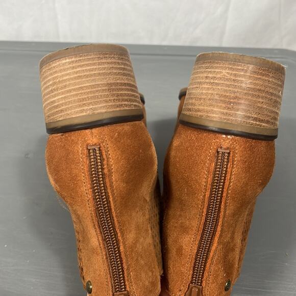 Cole Haan Brown Val Perforated Suede Ankle Boots in British Tan Suede. - Picture 11 of 12